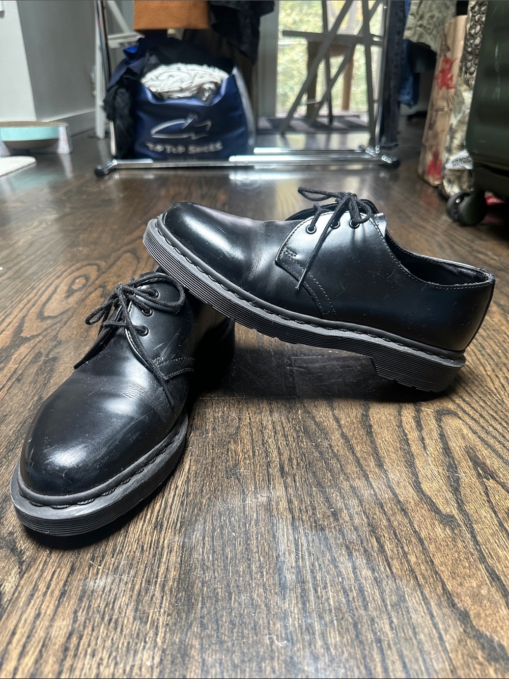 Dr. Martens Men's Black Leather Derby Shoes